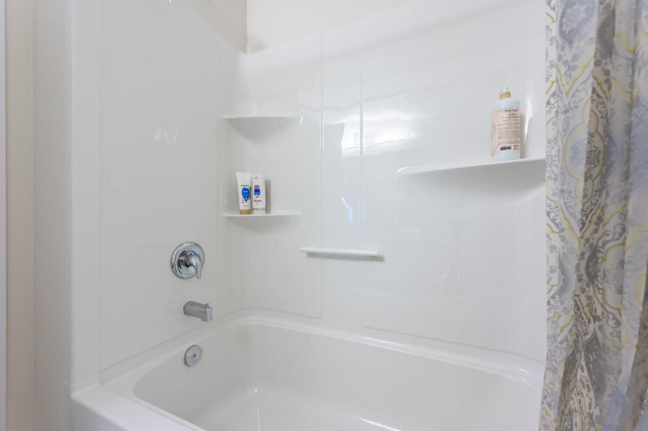 Luxury Townhouse Close To Fairview Casino In *