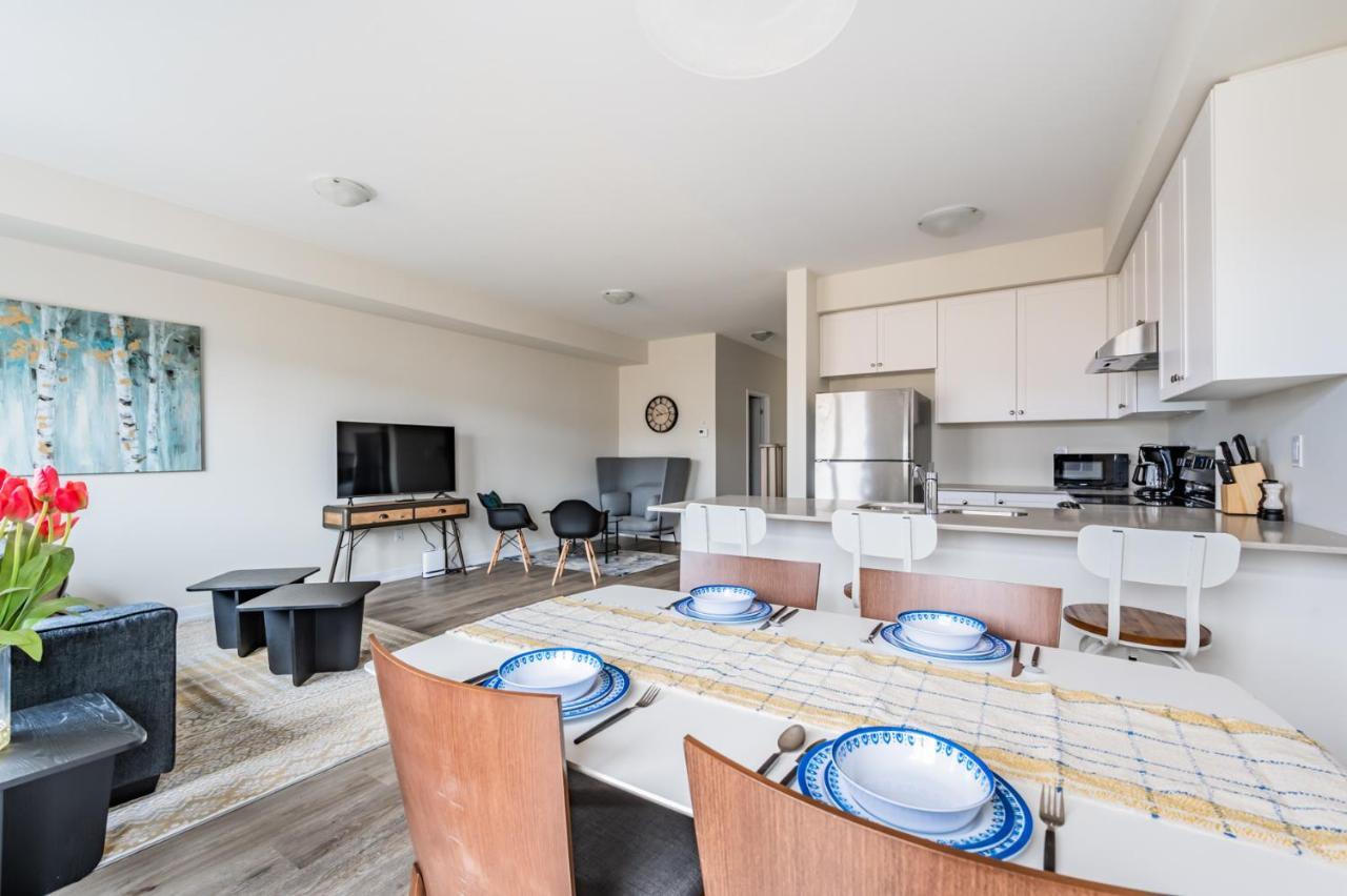 Luxury Townhouse Close To Fairview Casino In Holiday home Niagara Falls