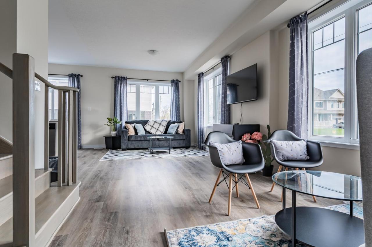Luxury Townhouse Close To Fairview Casino In * Niagara Falls