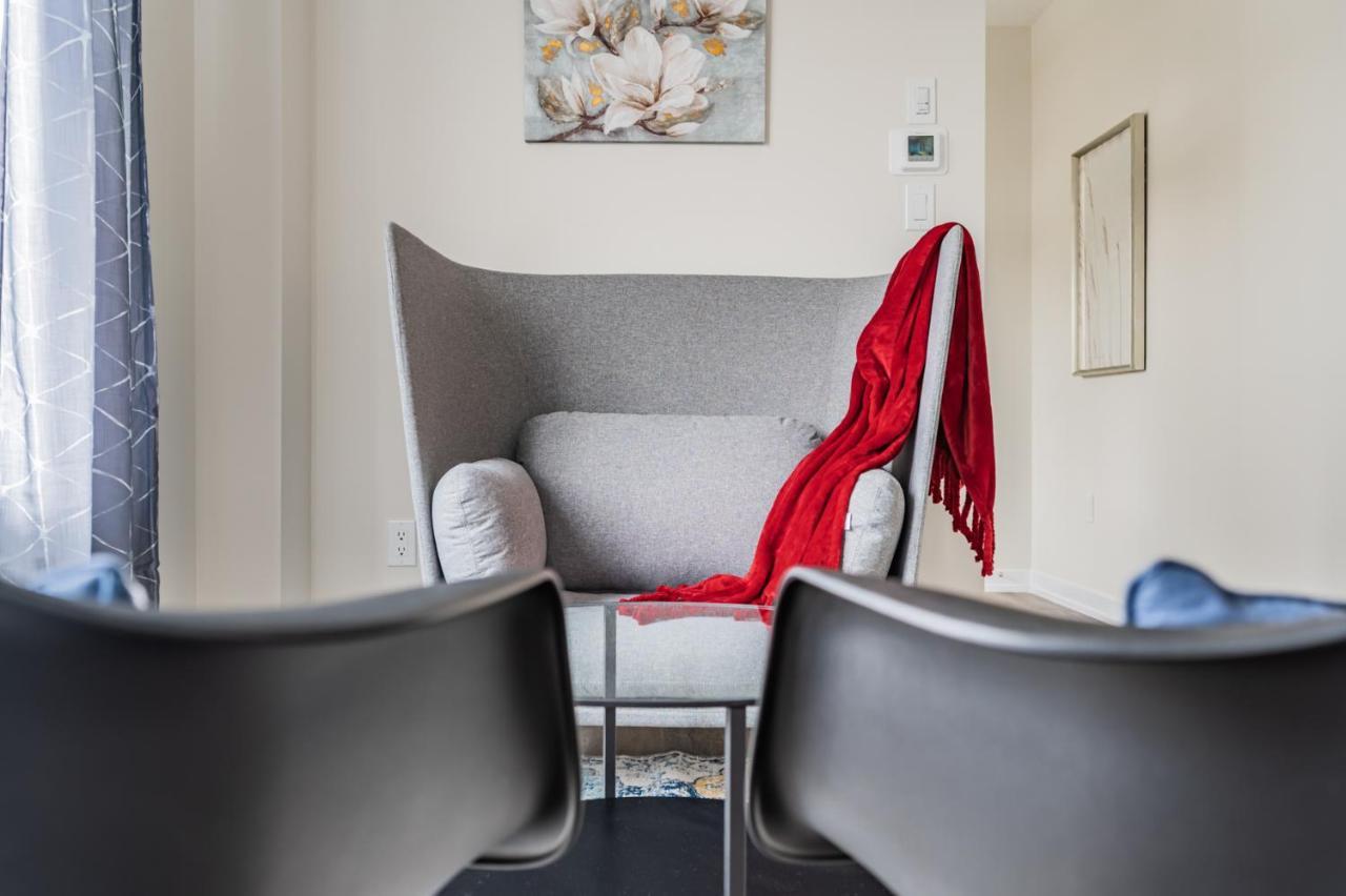 Luxury Townhouse Close To Fairview Casino In * Niagara Falls